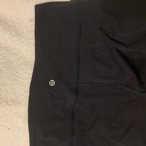 Lulu Lemon Cropped Wunder Unders